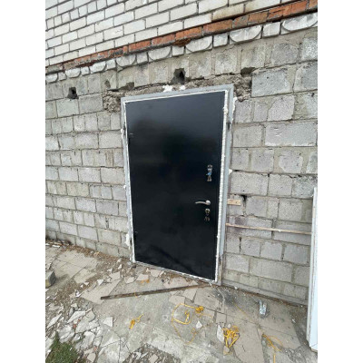 Двері металеві під замовлення в Дніпрі