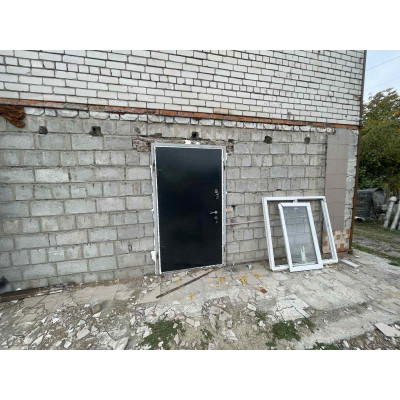 Двері металеві під замовлення в Дніпрі