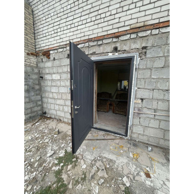 Двері металеві під замовлення в Дніпрі
